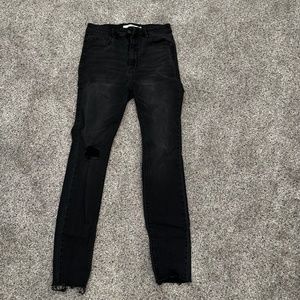 Hidden black ripped skinny jeans